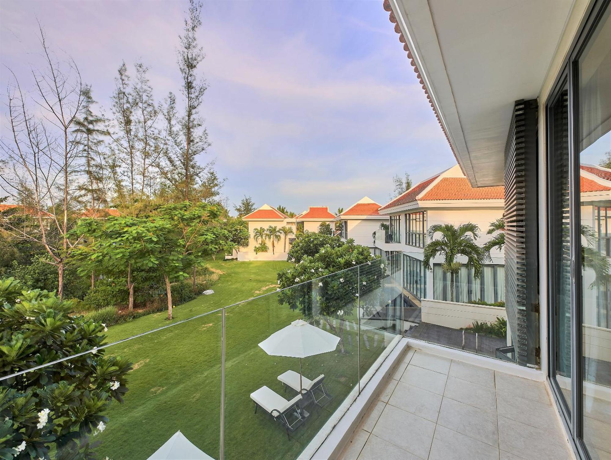 Danang Ocean Resort & Spa Non Nuoc Beach Villas Rum bild